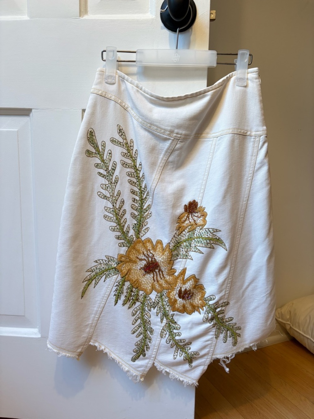 Cache Midi Skirt with Floral Embroidery